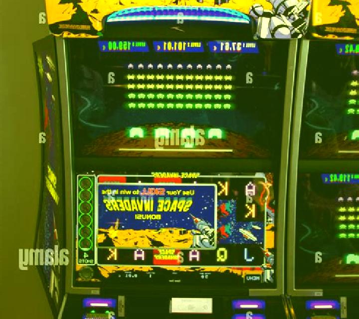 Spring Invaders slot machine
