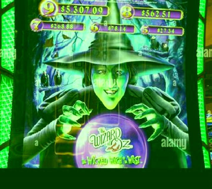Starry Witch slot machine