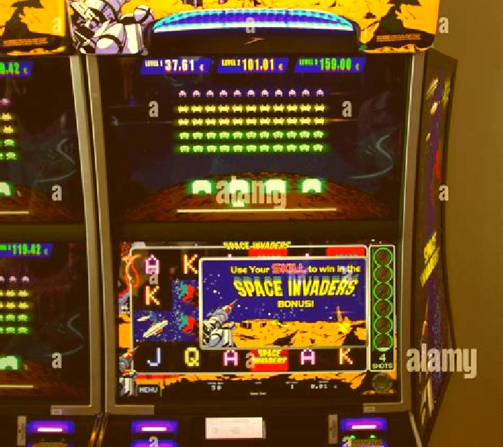 Stars Invaders slot machine