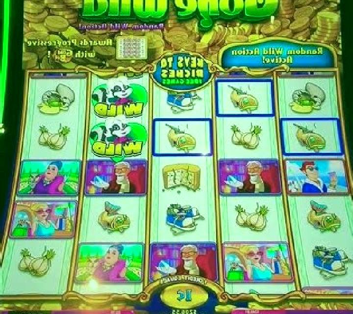 Stinkin Rich: Skunks Gone Wild slot machine