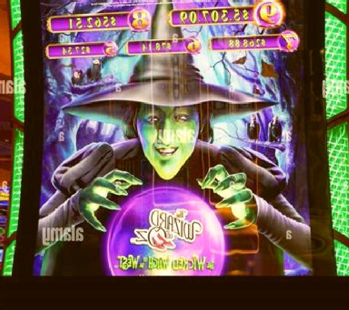 Stormy Witch slot machine