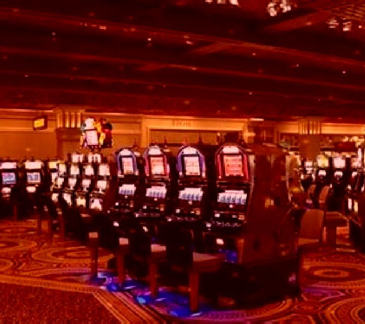 Strike Gold slot machine