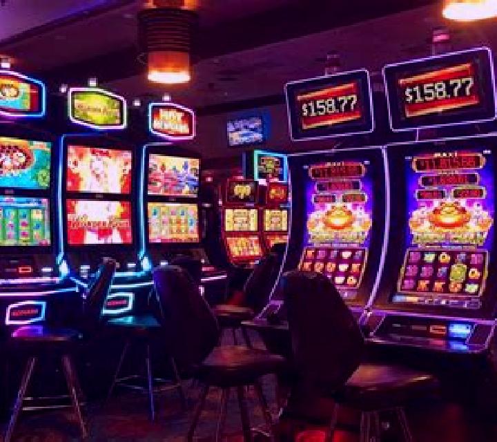 Striking Hot 5 slot