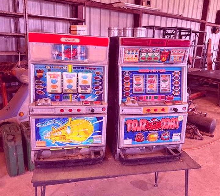 Stunning Crown 100 slot machine