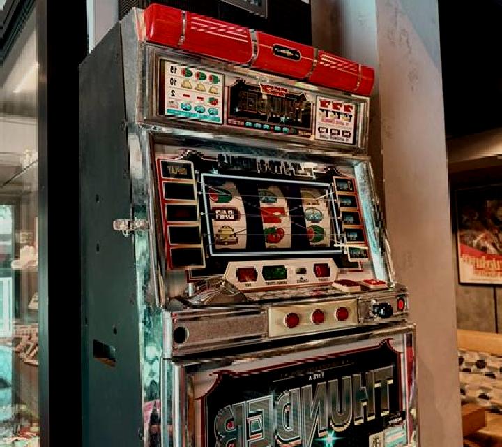 Sunday Afternoon Classics slot machine