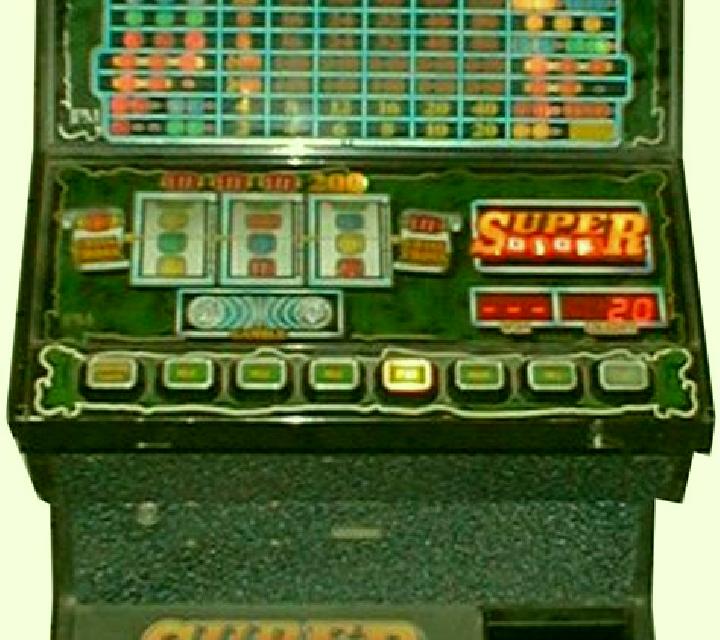 Super Dice slot machine