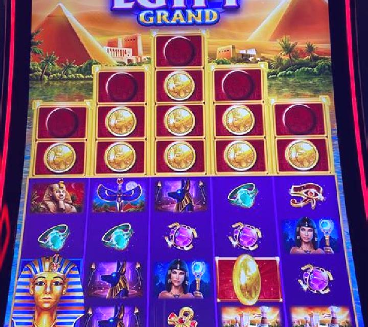 Super Egypt slot machine