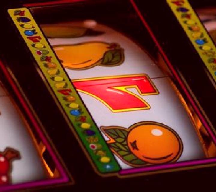 Super Fruit 7 slot machine