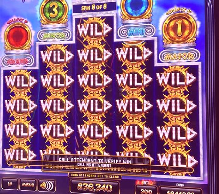 Super Lantern 8s slot machine