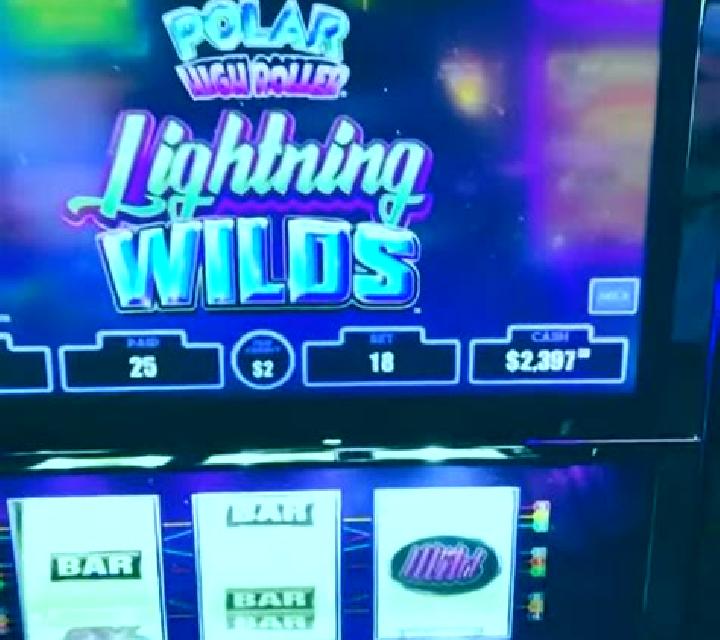 Super Player Lightning Wilds online slot
