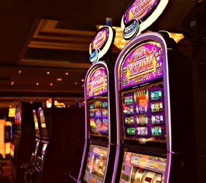 Texas Hold’em V8 slot machine
