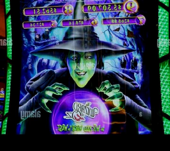 The Best Witch slot machine