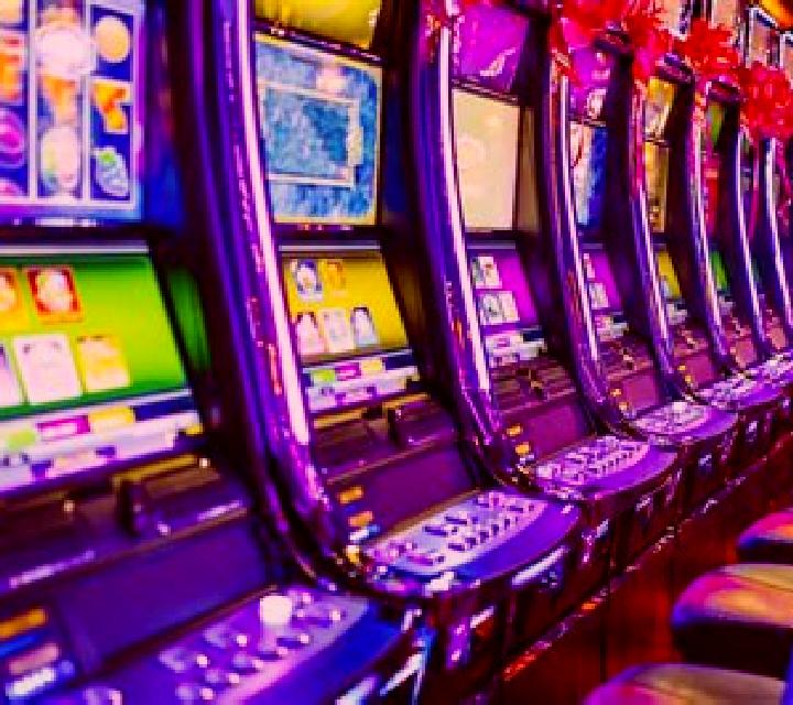 The Crackdown slot machine