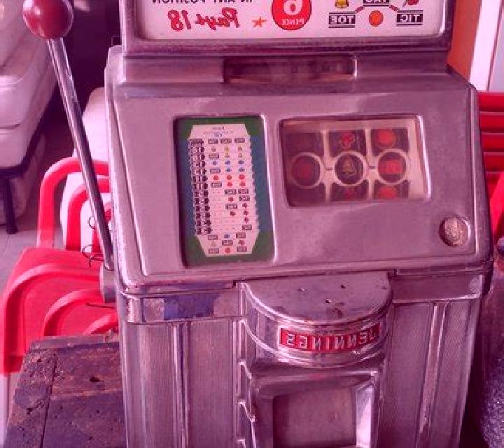 The Governor slot machine