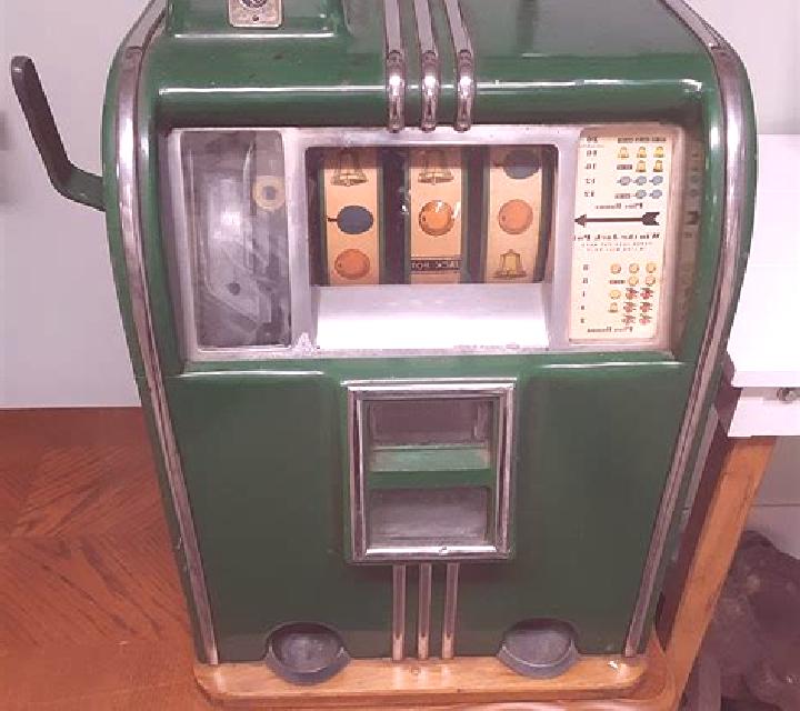 The Lucky Gazette slot machine