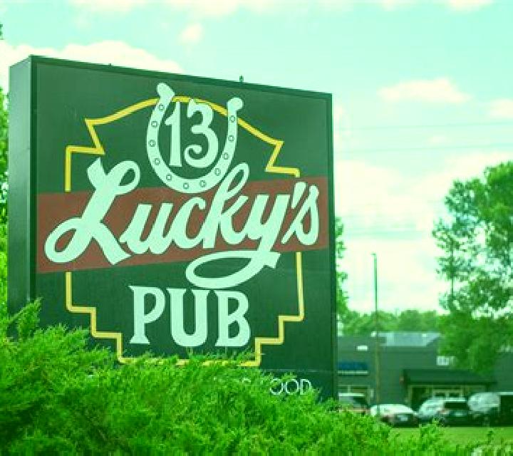 The Lucky Pub slot machine