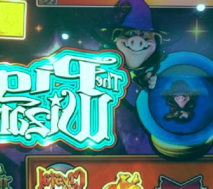 The Pig Wizard Jackpot King slot machine