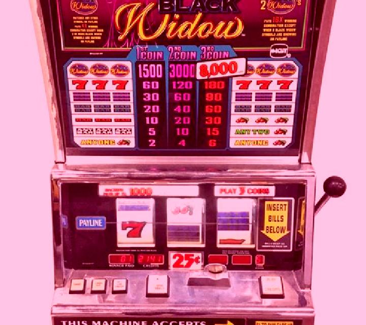 The Red Widow slot machine