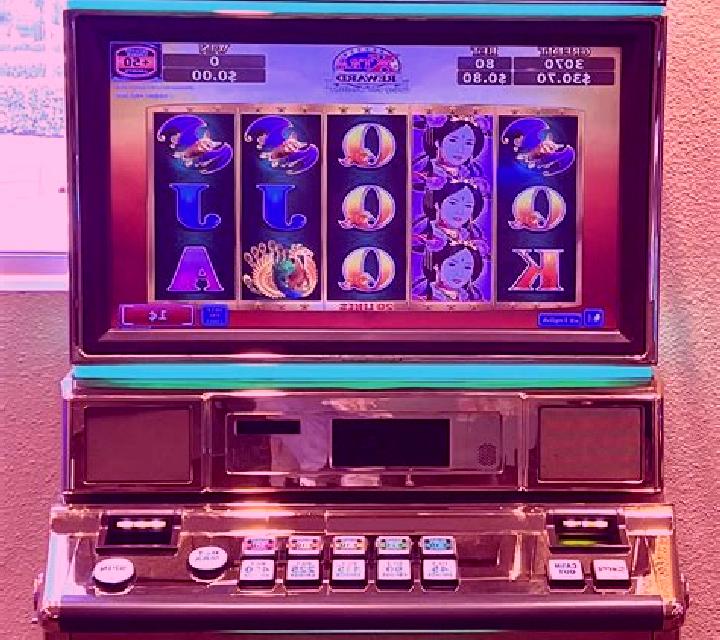 The Syndicate (111 Light Productions) slot machine