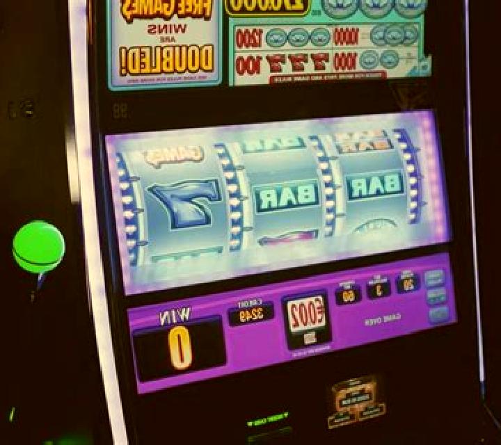 The Wild Show slot machine