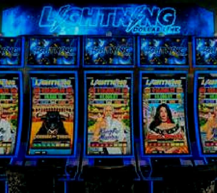 The Wisecracker Lightning slot machine