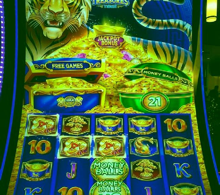 Three Kingdoms (Red Tiger) slot machine