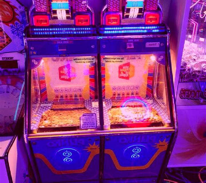 Thunder Plinko slot machine
