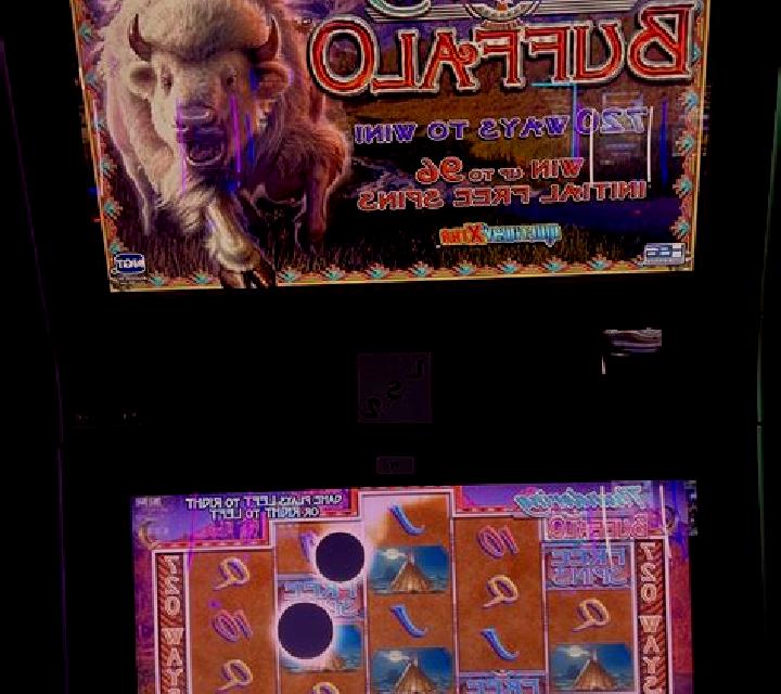 Thundering Buffalo: Jackpot Dash slot game