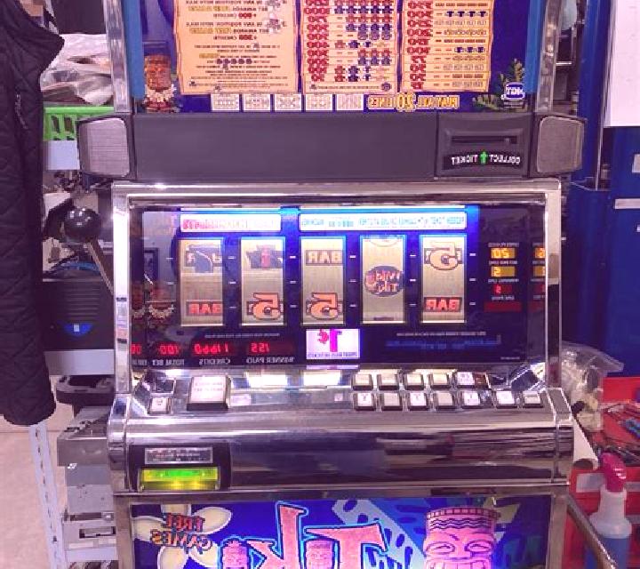 Tiki Beach (PlayPearls) slot machine