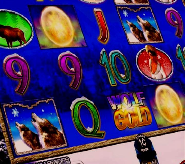 Timber Wolf Gold slot game
