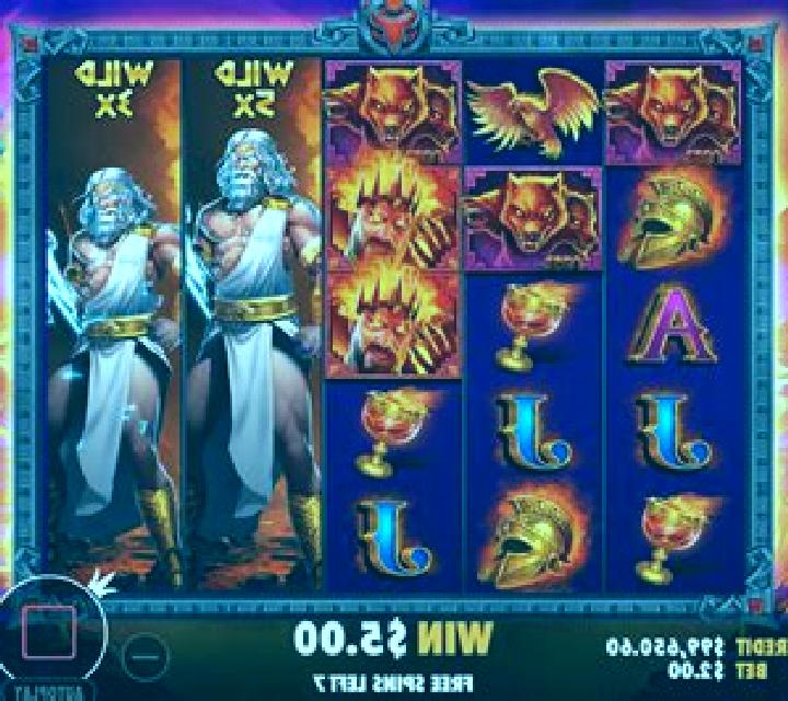 Titans War slot machine