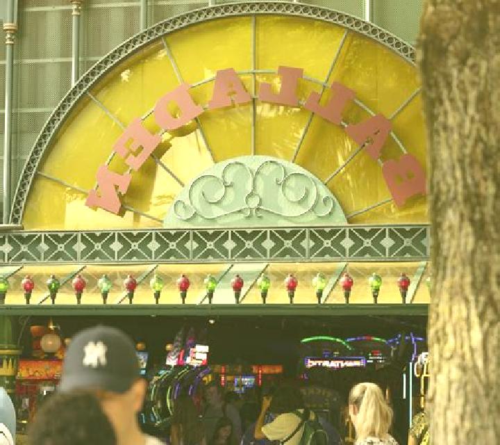 Tivoli (Spigo) slot game