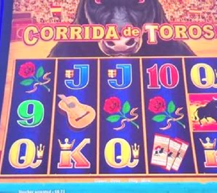 Toros slot machine