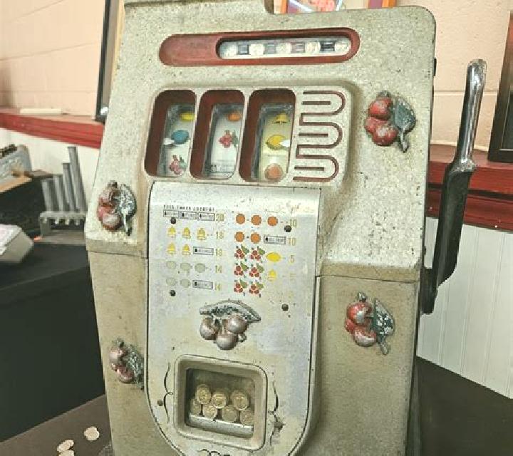 Treasure Cove (GameCo) slot machine
