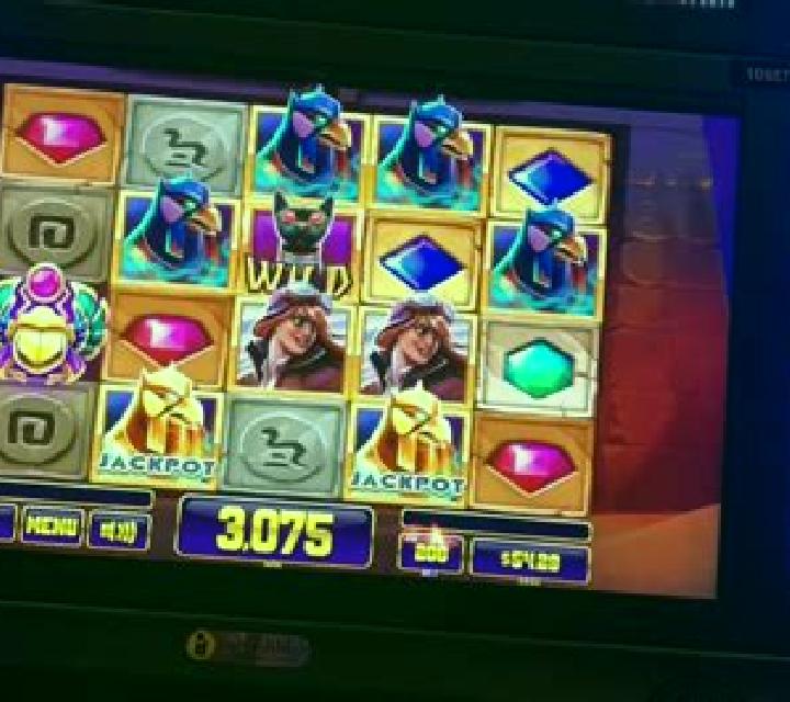 Treasures of the Tomb slot machine