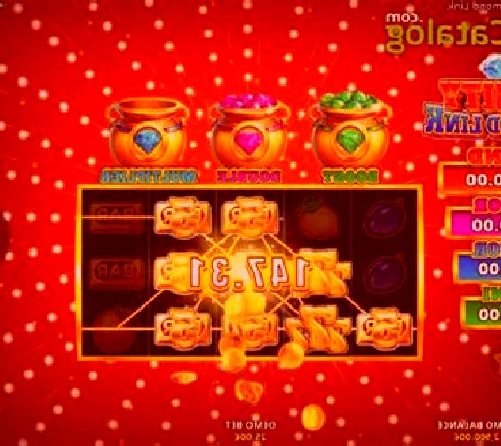 Trinity Diamond Link slot