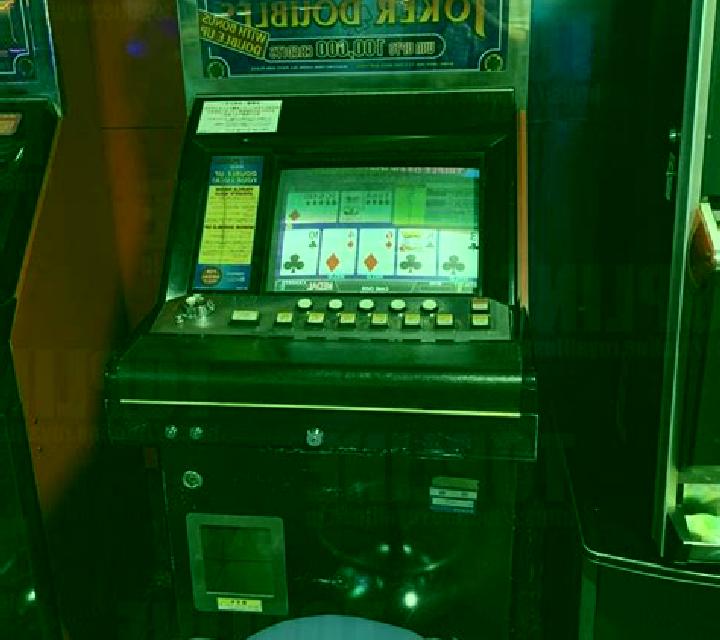 Triple Action Joker slot machine