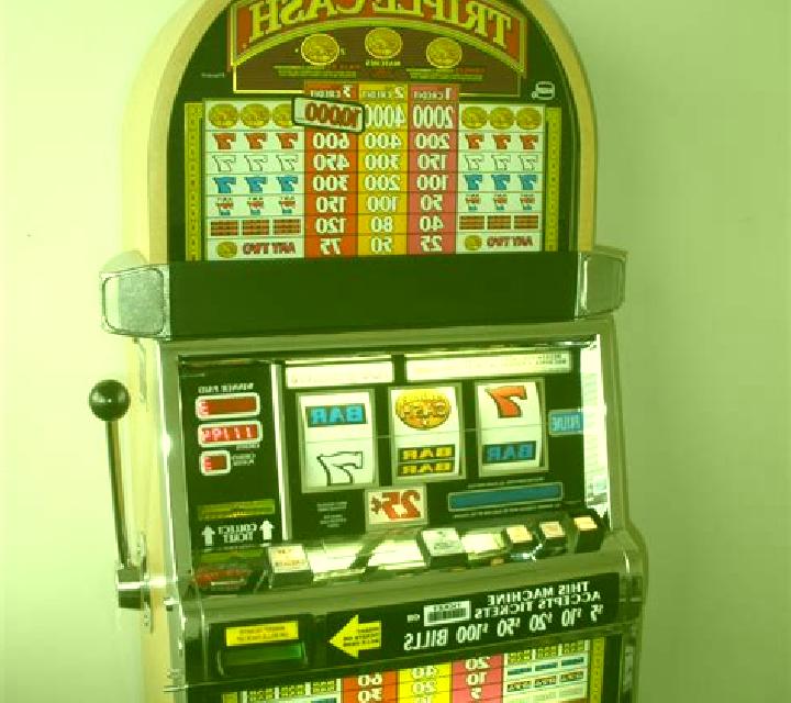 Triple Cash Wheel slot