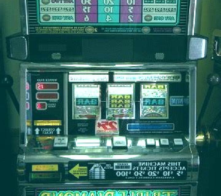 Triple Diamond slot machine