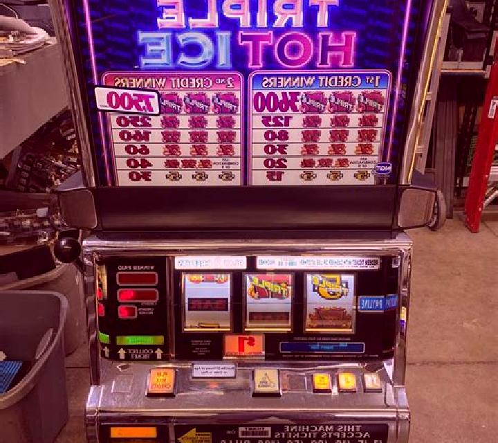 Triple Hot Ice slot game