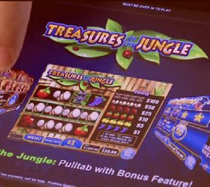 Triple Kings Pull Tab slot game