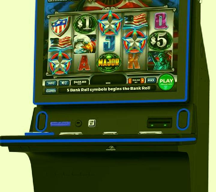Triple Kings Pull Tab slot machine