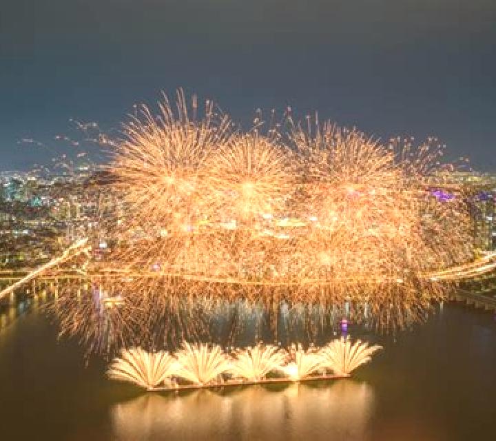Triple Pop Fireworks Festival online slot