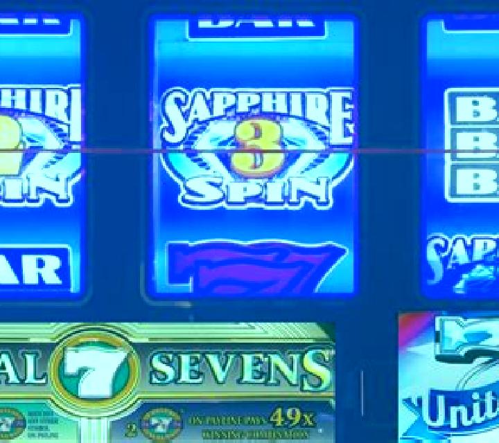 Triple Sapphire Sevens slot machine