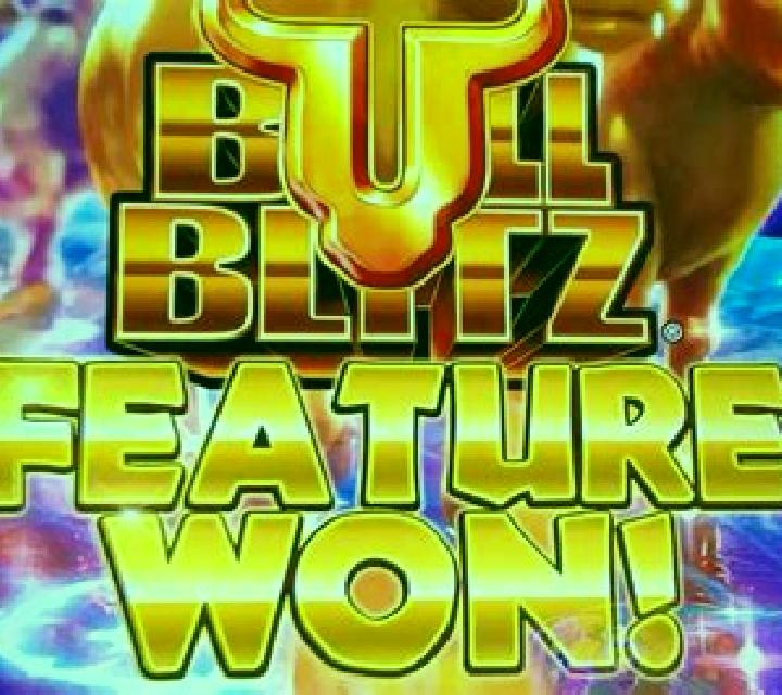 Twin Crash: Blitz slot machine