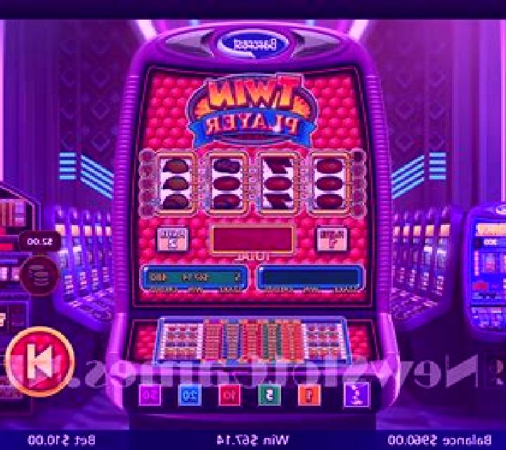 Twin Player slot game