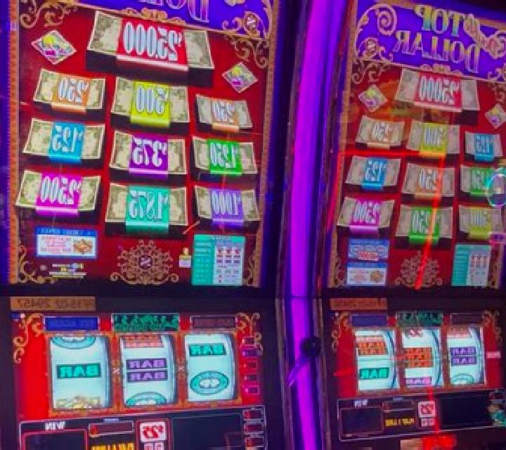 Uncles Dollar slot