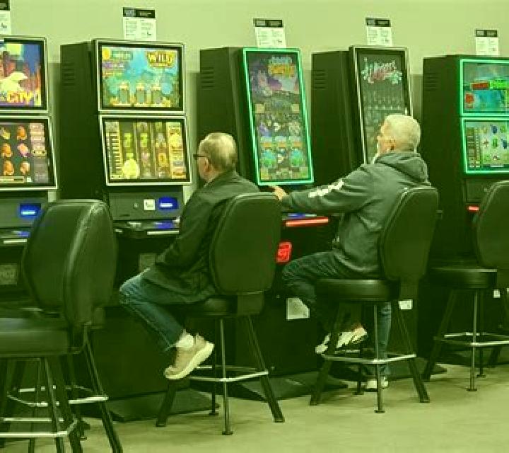 Up Down online slot