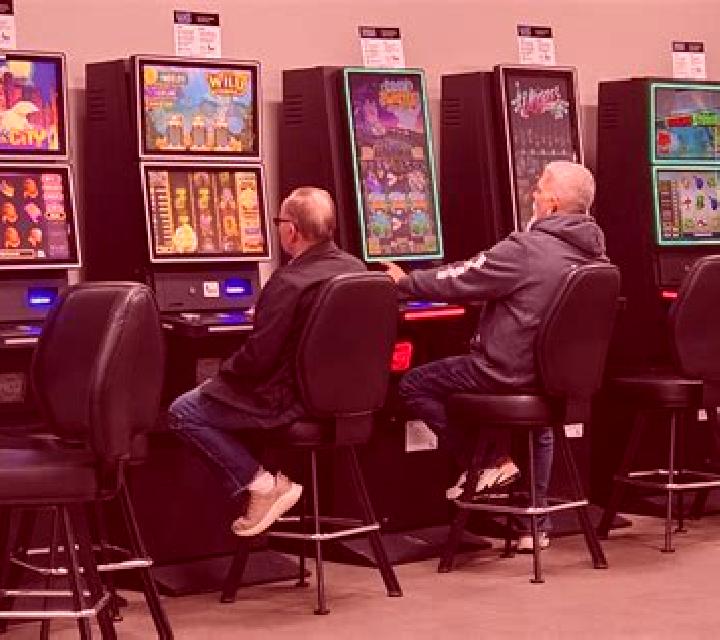 Up Down slot game