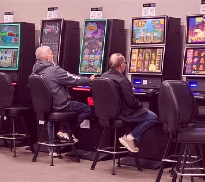 Up or Down slot machine